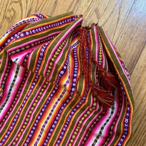 Guatemalan Beach Laundry Drawstring Backpack Handmade Wool Blend Handbag - Picture 3 of 6